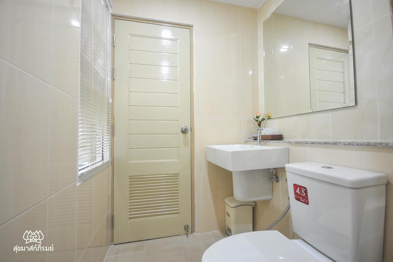 Hotel Sukkhamas Pirom Nakhonratchasima Esterno foto
