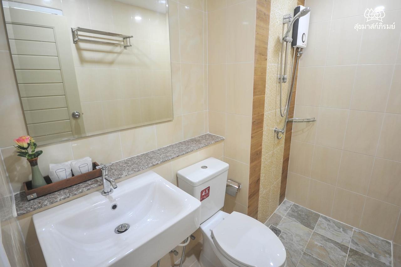 Hotel Sukkhamas Pirom Nakhonratchasima Esterno foto
